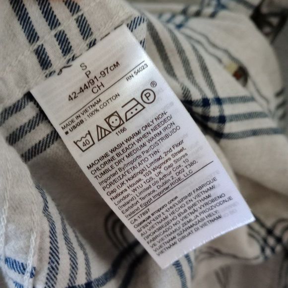 Banana Republic Men's Untucked Flannel Plaid Button Down Shirt Grey size Small - Picture 8 of 12